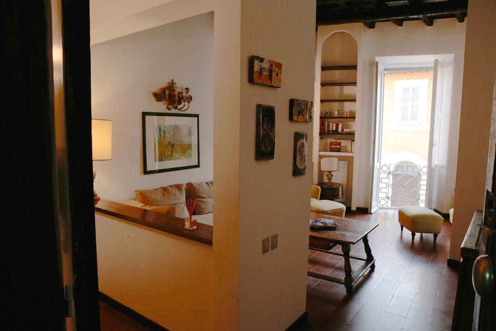 Domus Antonella A Trastevere Рим Экстерьер фото