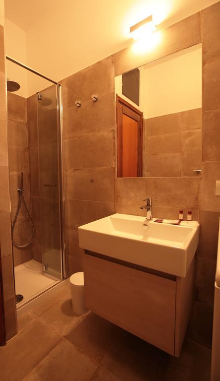 Domus Antonella A Trastevere Рим Экстерьер фото
